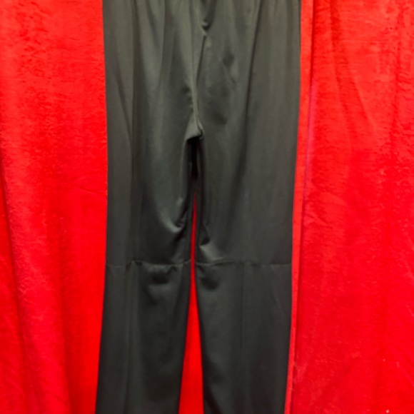 Black Nike dri fit pants - Picture 2 of 3